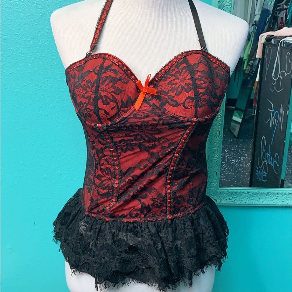 Lingerie - Picture 2 of 4